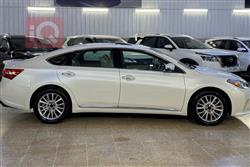 تويوتا أفالون